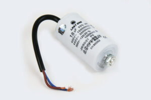 kondensator m.ledning 18,0uf